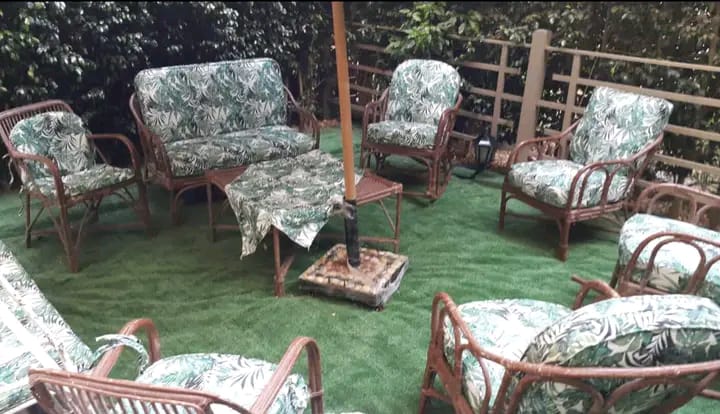 شقة بحديقة للايجار بمدينتي في منطقة B3، مفروشة بالكامل بمساحة 128 متر.