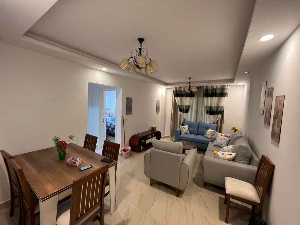 شقة بالفرش للإيجار في مدينتي