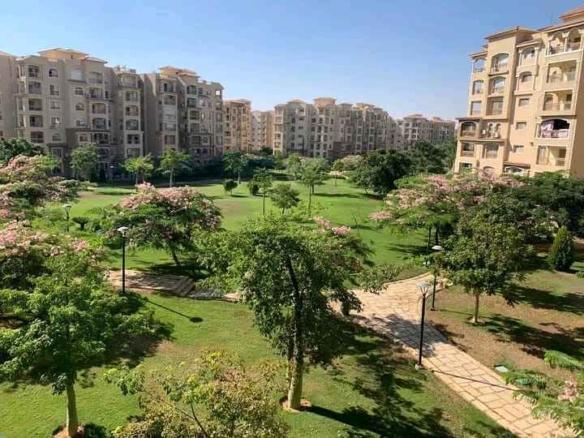 شقة بتشطيبات فندقية للإيجار في مدينتي