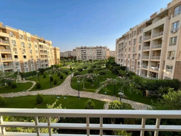 شقة فاخرة للإيجار في مدينتي B7