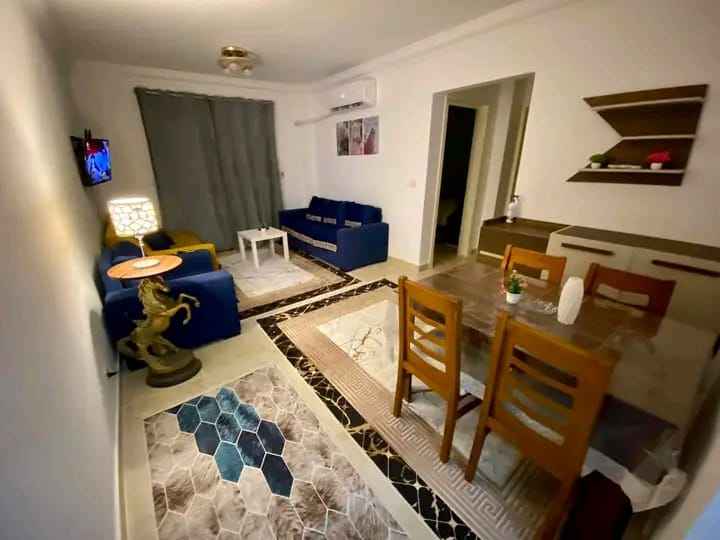 شقة للإيجار بمدينتي B12 مفروشة بالكامل