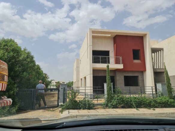 فيلا كاش للبيع في مدينتي بموقع مركزي - تايكون العقاري