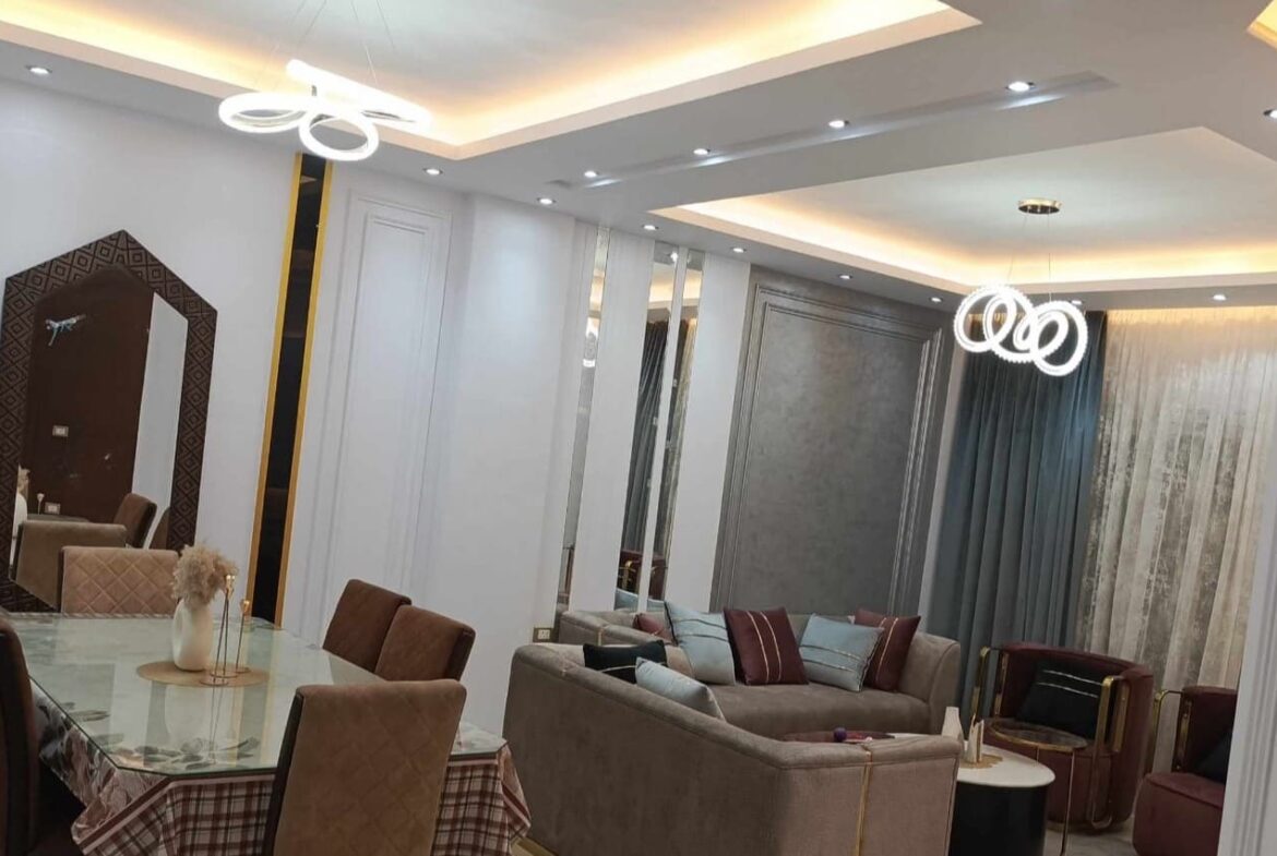 شقة ايجار مفروش في كمبوند وصال