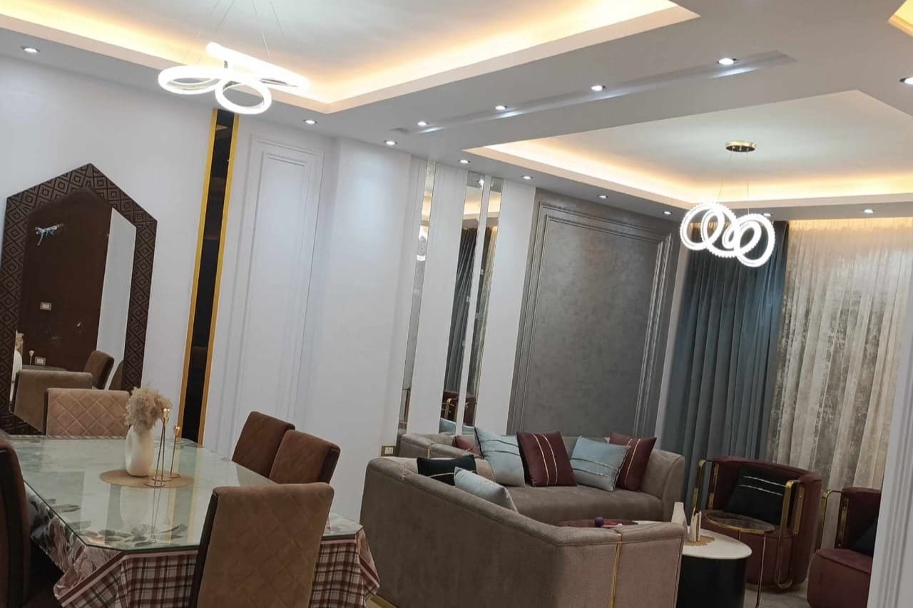 شقة ايجار مفروش في كمبوند وصال