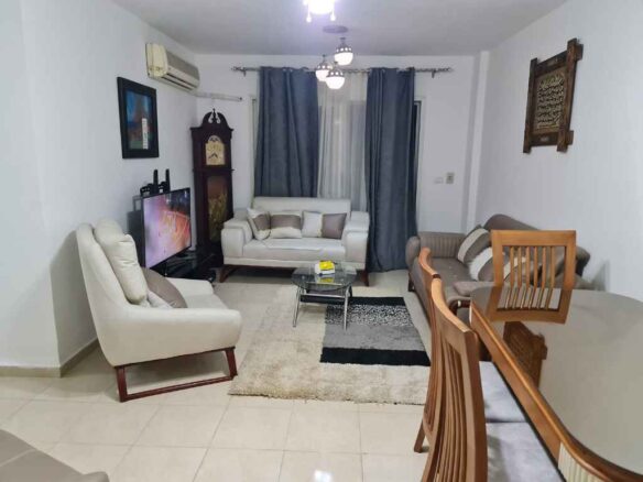 شقة مفروشة جديدة في مدينتي - تايكون العقاري