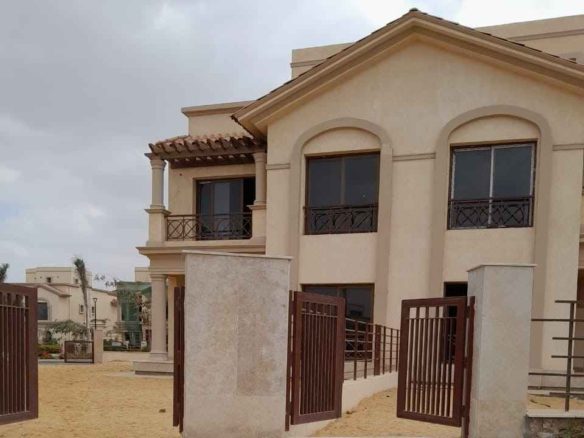 فيلا استلام فوري بالتقسيط للبيع في مدينتي، نموذج F3 تاون هاوس.