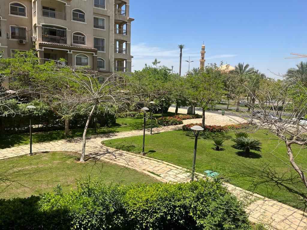 إيجار سكن مفروش بالفرش الفندقي في مدينتي مع تايكون العقاري