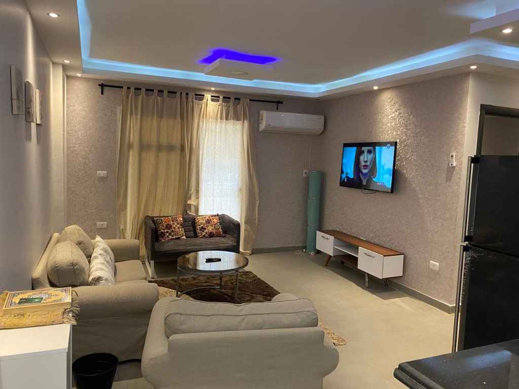 إيجار سكن مفروش في مدينتي B7 مع تايكون العقاري