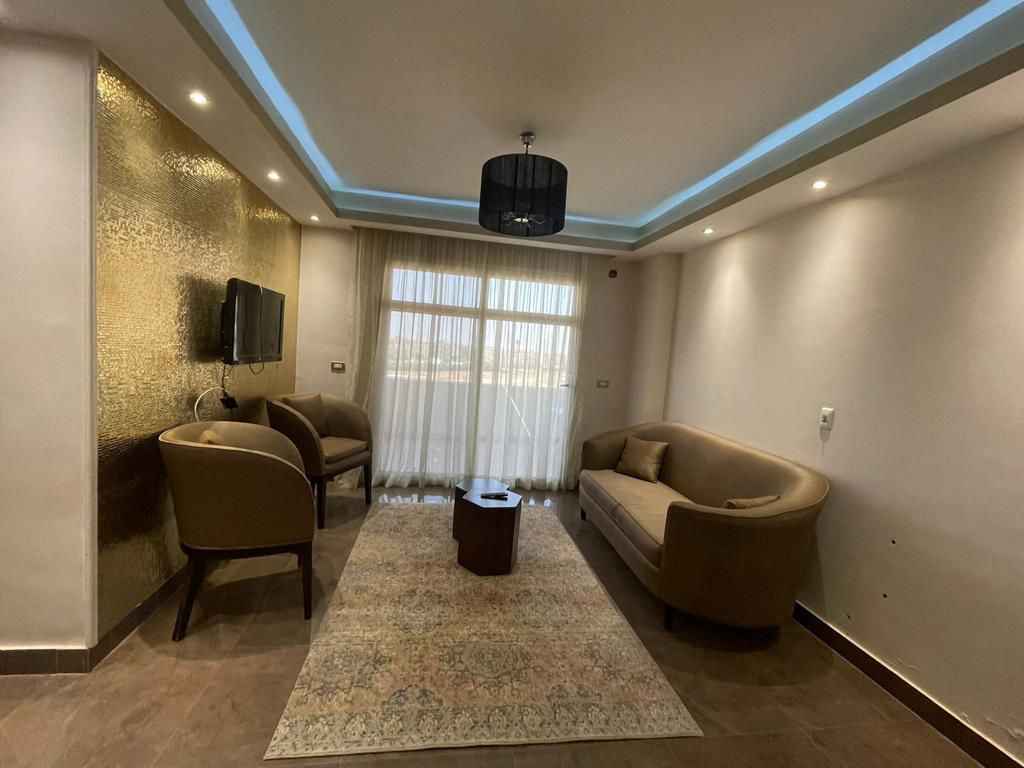 شقة مفروشة للإيجار في قلب مدينتي