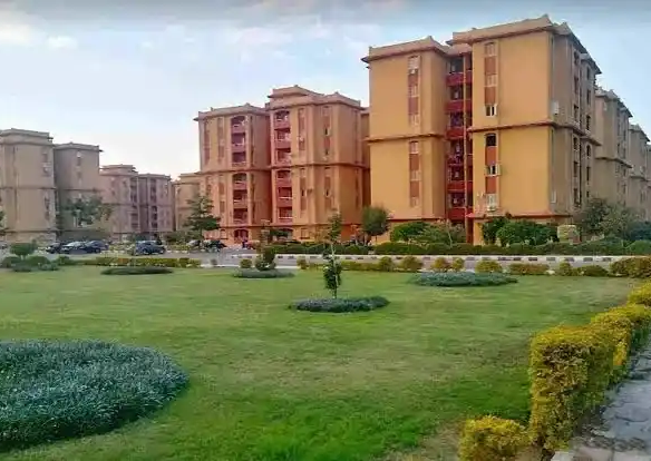 شقة 160م للبيع في استثماري الشروق.