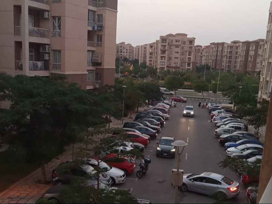 شقة 65 متر للبيع كاش بمدينتي B7 فيو بارك أمام ميدان الحركة