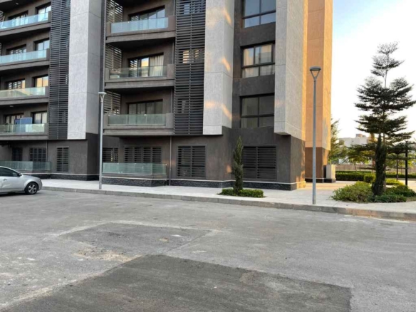 شقة أرضي للبيع في مدينتي B15 مساحة 96م فيو شارع