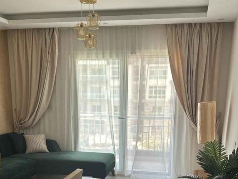 شقة للبيع كاش بمدينتي B12 بالفرش والأجهزة الكهربائية.