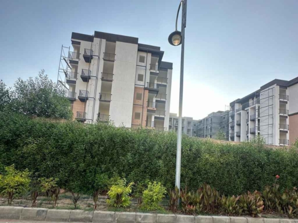 شقة للبيع في مدينتي B8 استلام فوري وتشطيب كامل