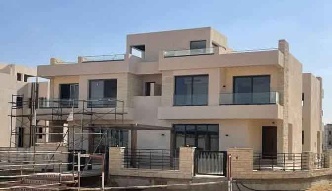 فيلا تاون هاوس للبيع في مدينة نور عقد قديم