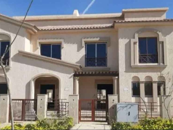 فيلا توين هاوس للبيع فور سيزون مدينتي واجهة وايد جاردن